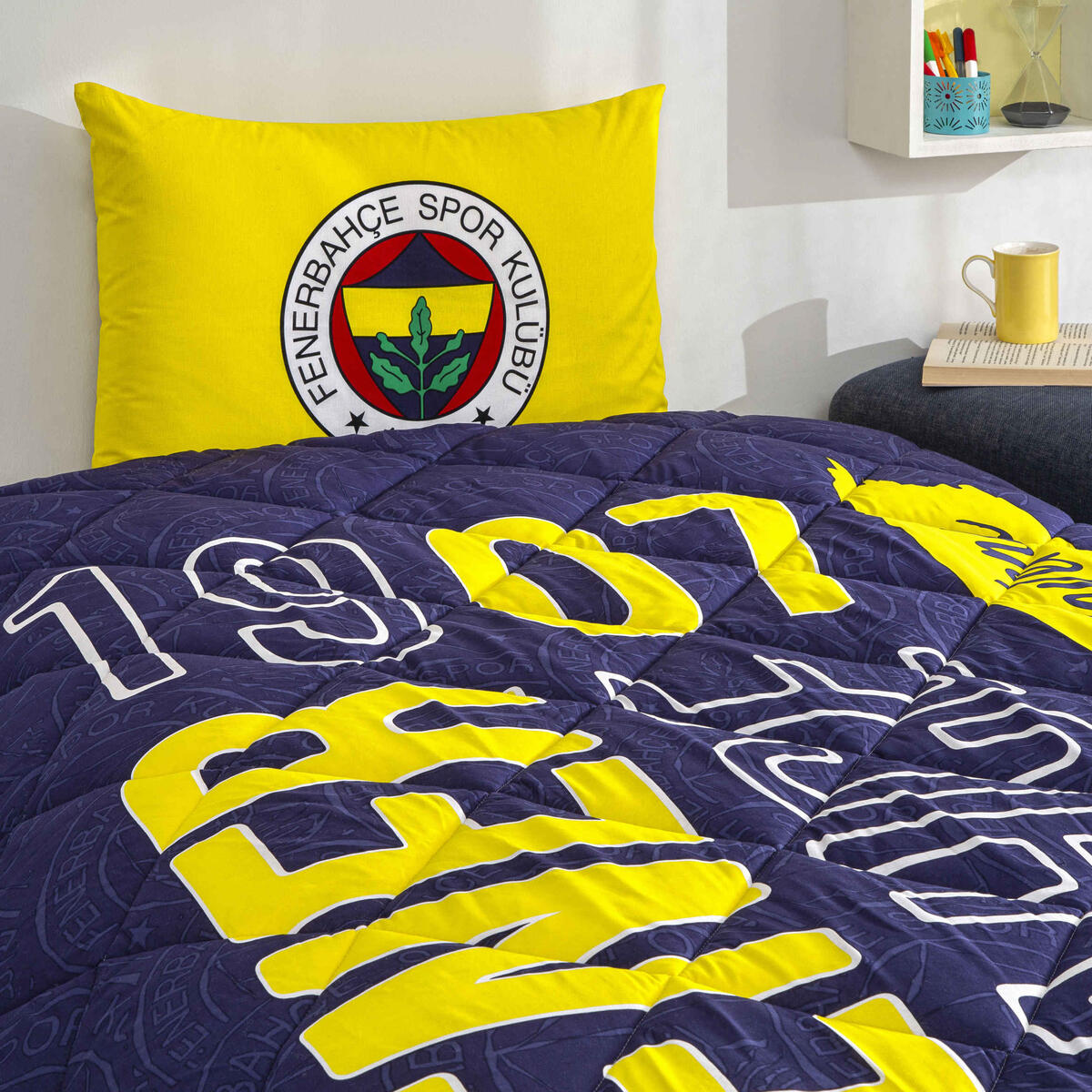 Taç Yorgan Seti Lisanslı Fenerbahçe Şanlı Kanarya