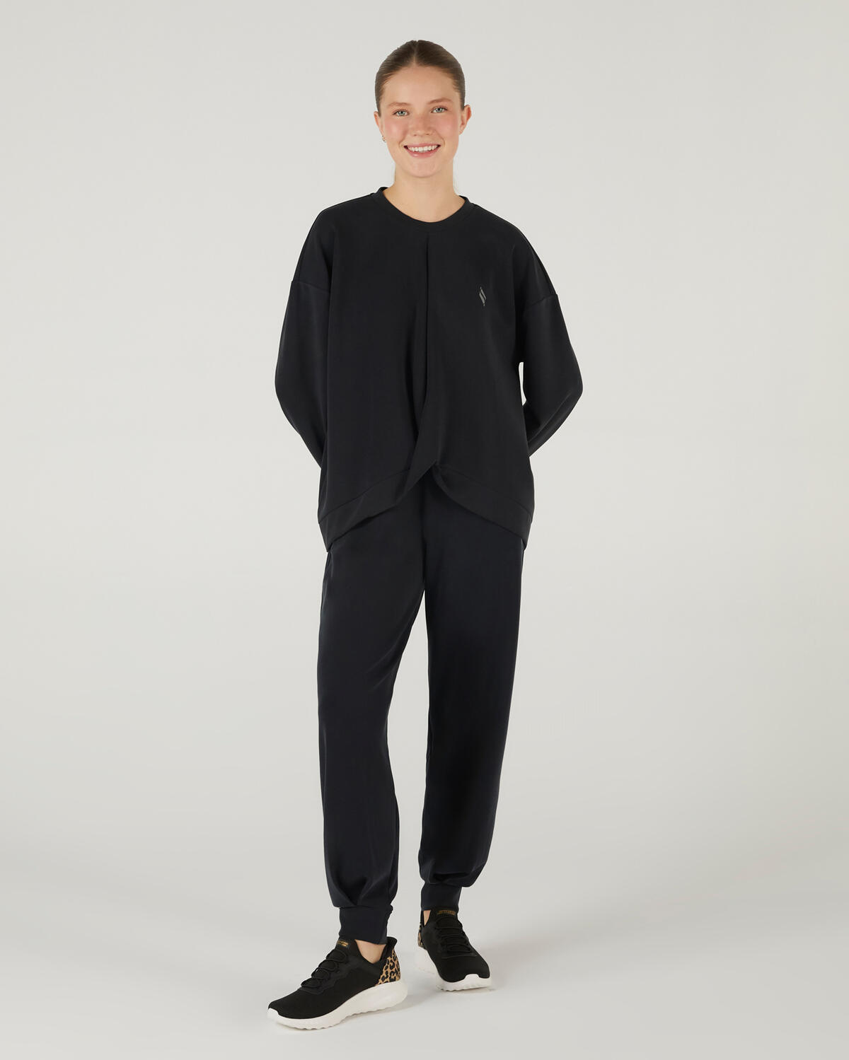 Skechers W Soft Touch Crew Neck Sweatshirt S242152-001 Siyah