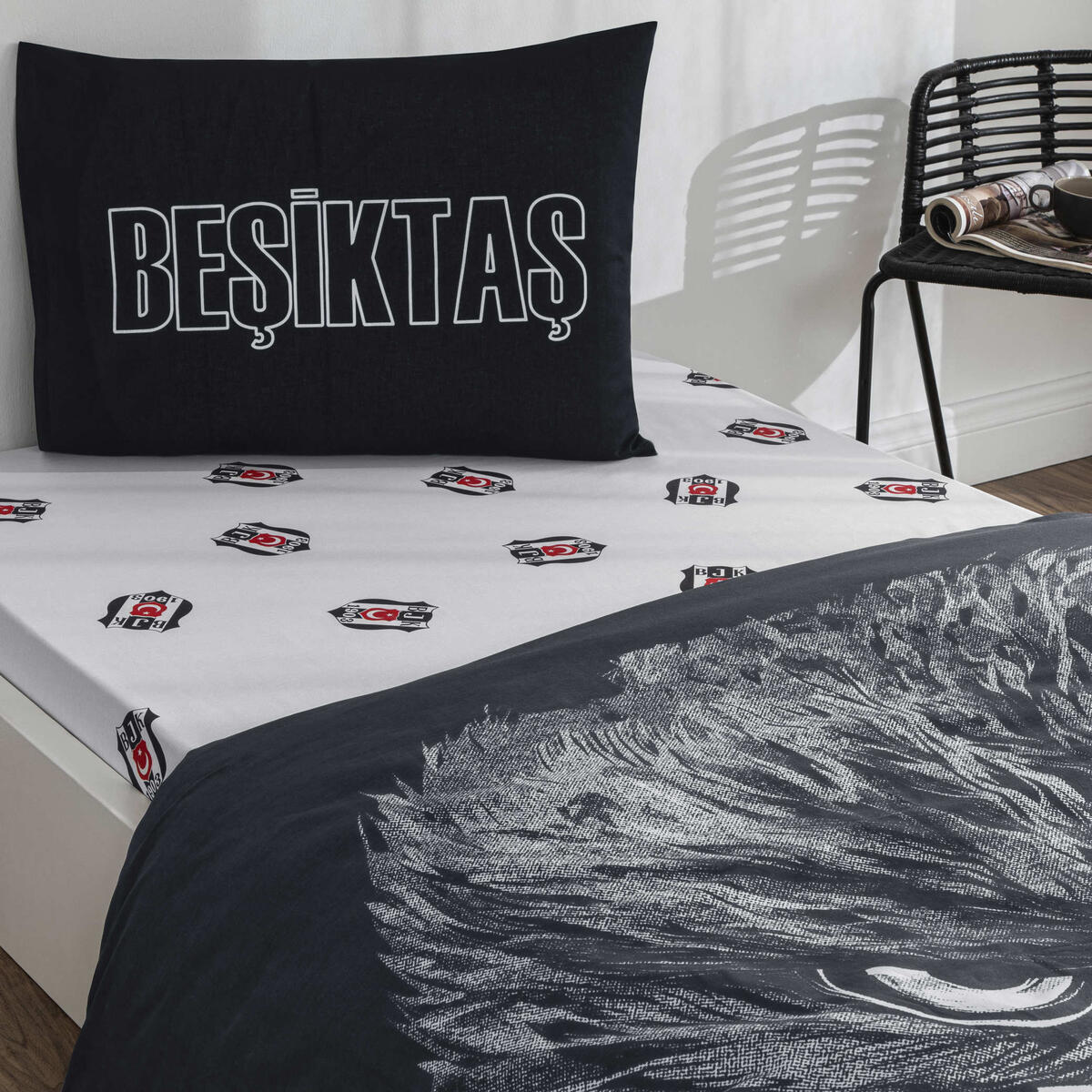 Taç Nt Tk Lisanslı Beşiktaş Şanlı Kartal