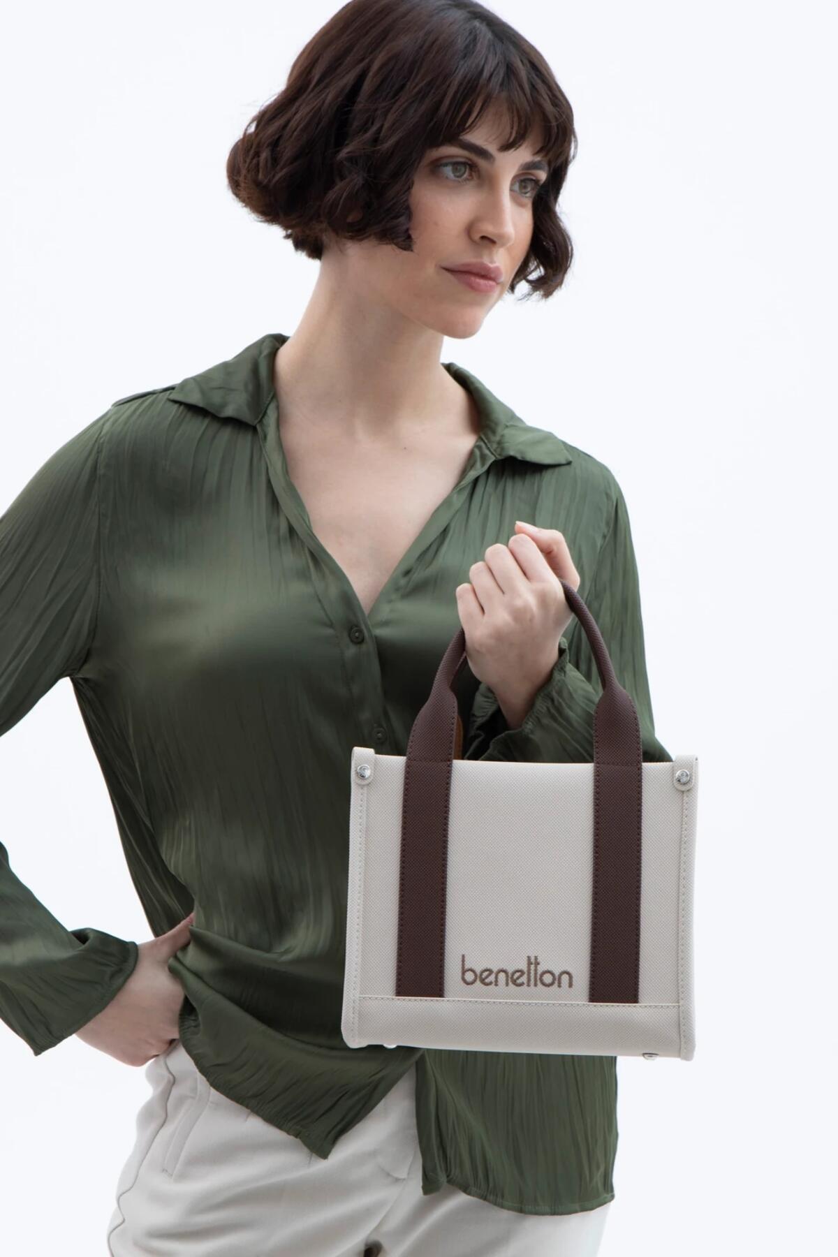 United Colors Of Benetton Kadın Kol Çantası BNT_1620 Bej-Kahve United Colors Of Benetton Kadın Kol Çantası BNT_1620 Bej-Kahve