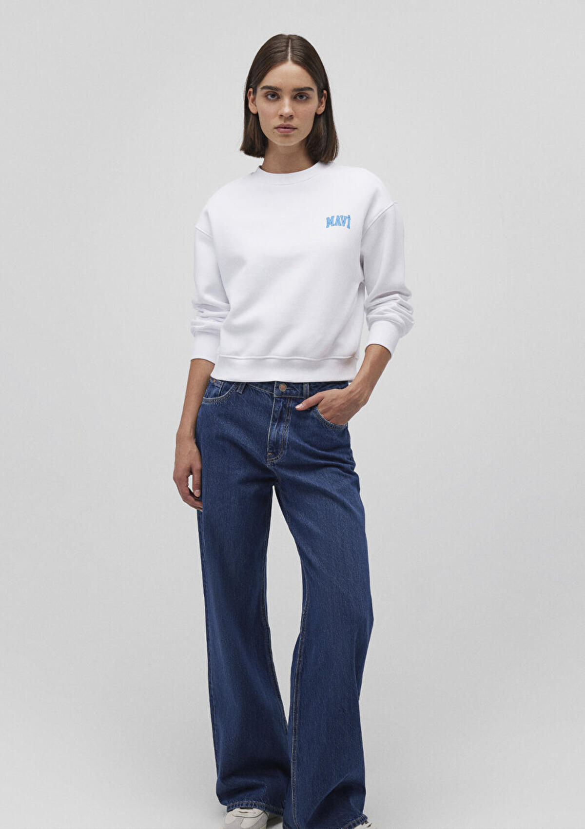 Mavi Sweatshirt M1611601-620 Beyaz