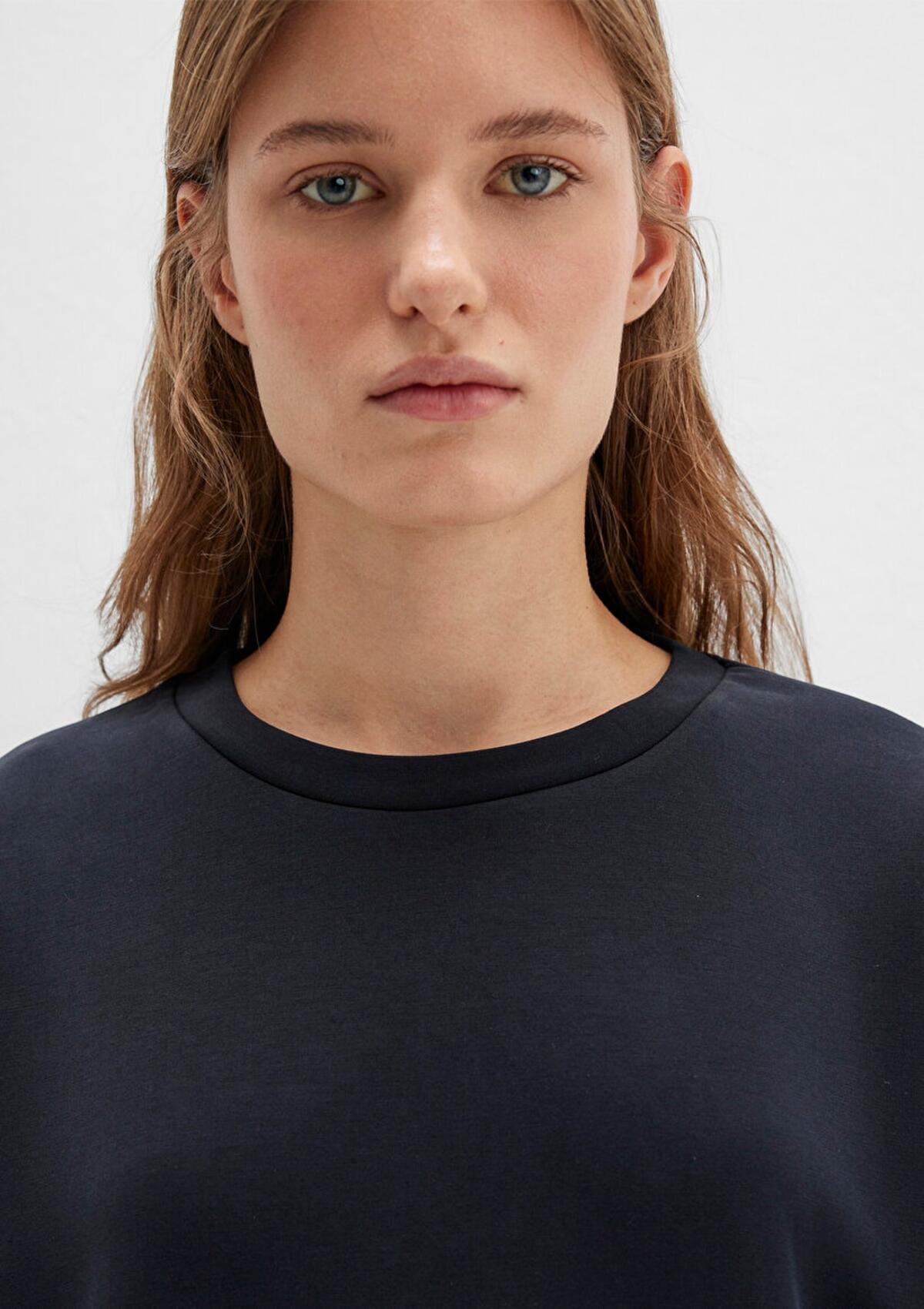 Mavi Sweatshirt M168837-900 Siyah