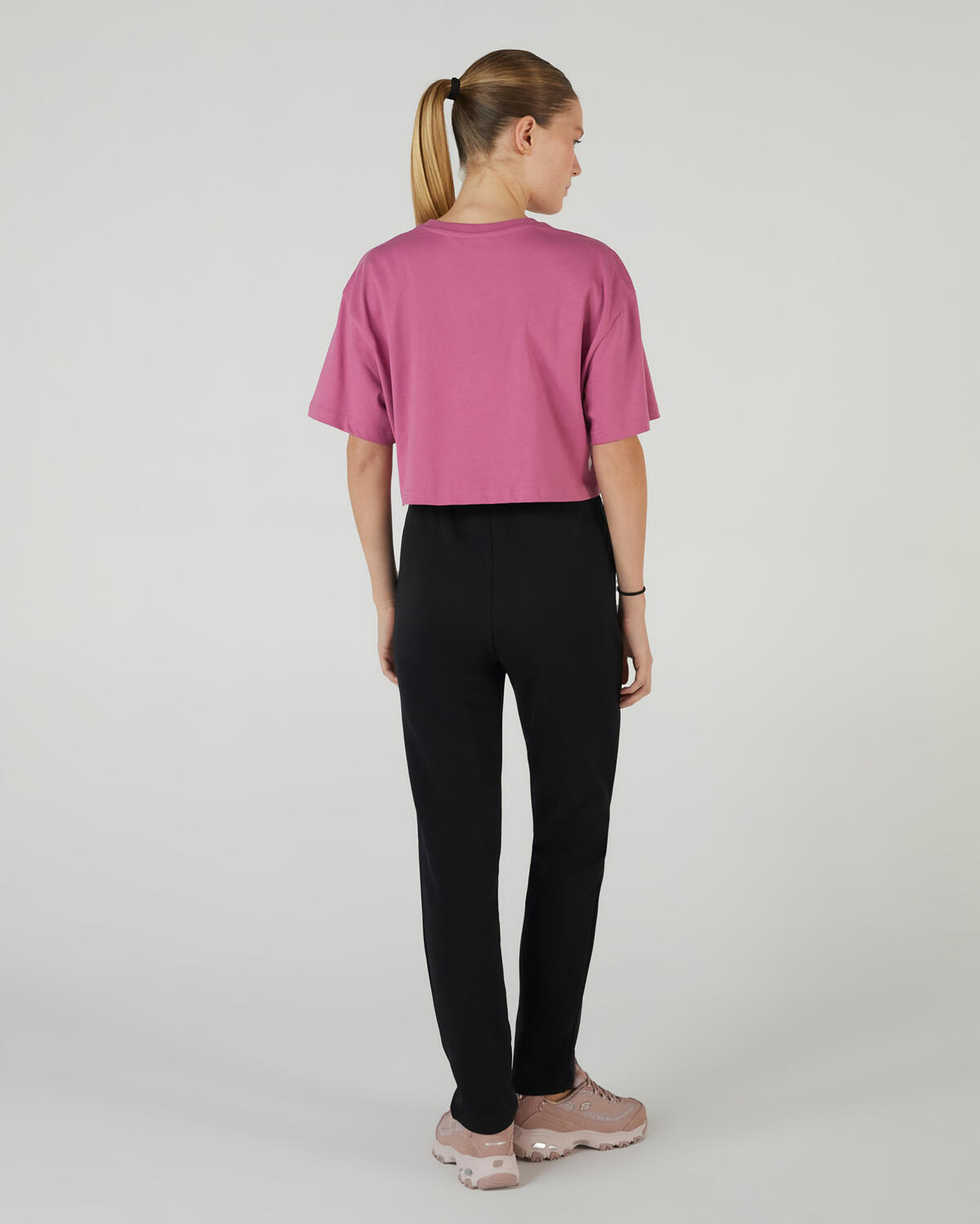 Skechers W Essential Slim Sweatpant S242120-001 Siyah