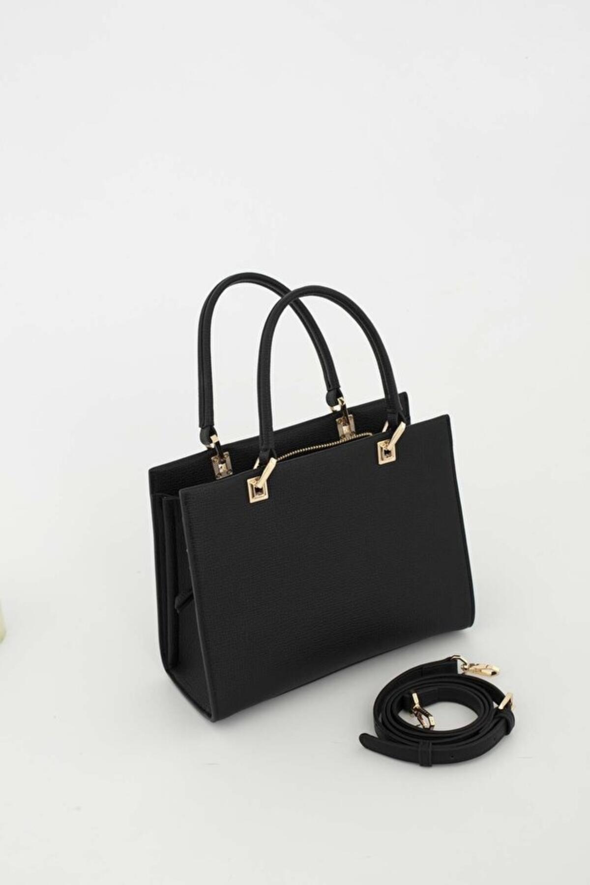 Sisley Kadın Kol Çantası SLY_286 Siyah Sisley Kadın Kol Çantası SLY_286 Siyah