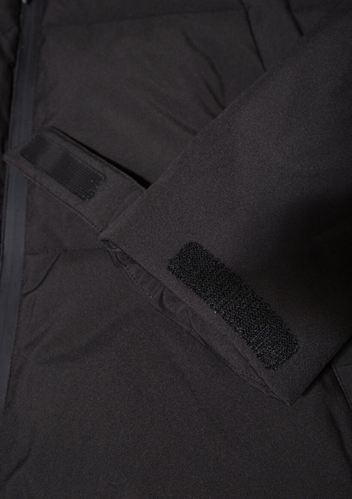 Mavi Mont M0110675-71379 Siyah