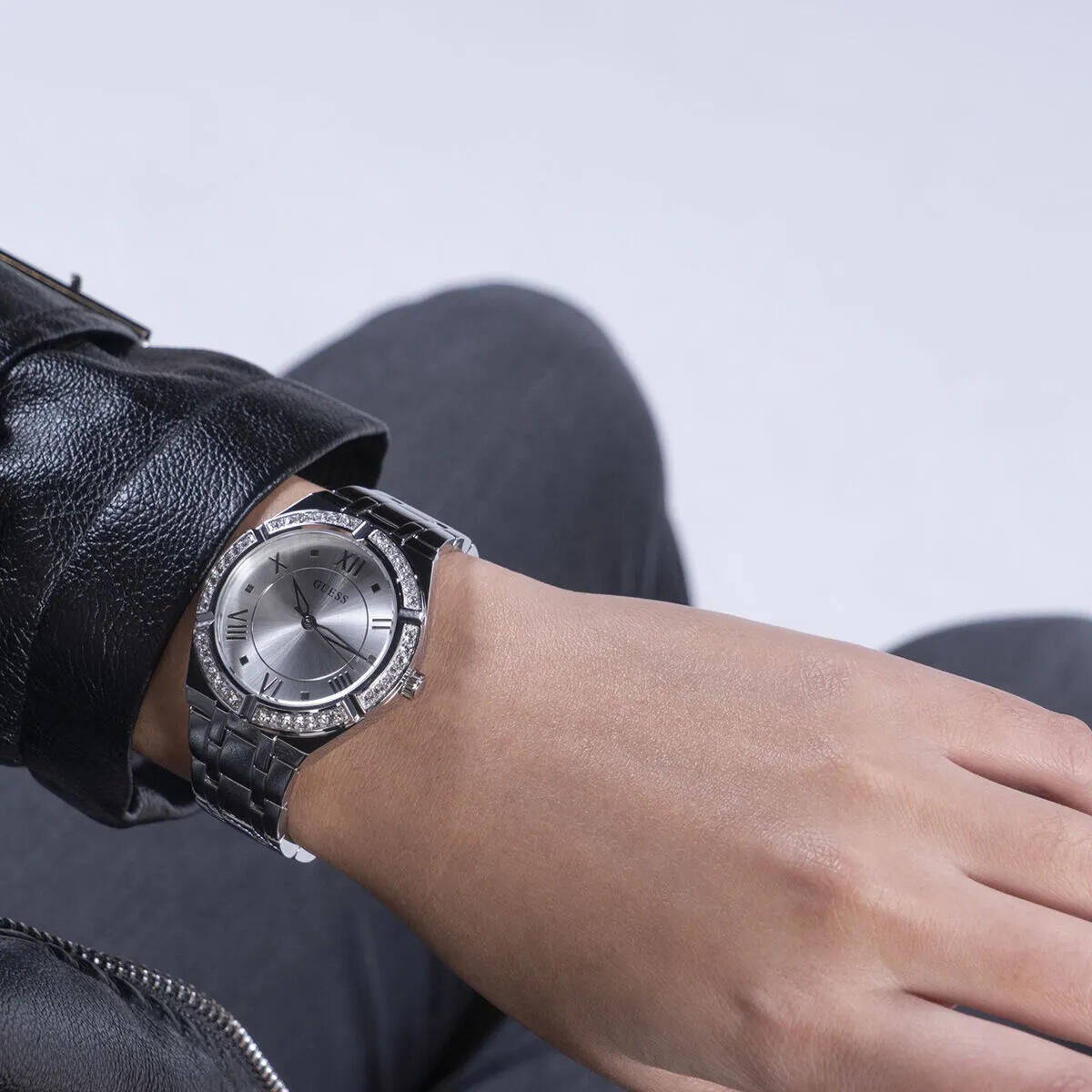 Guess Saat Kadın GUGW0033L1