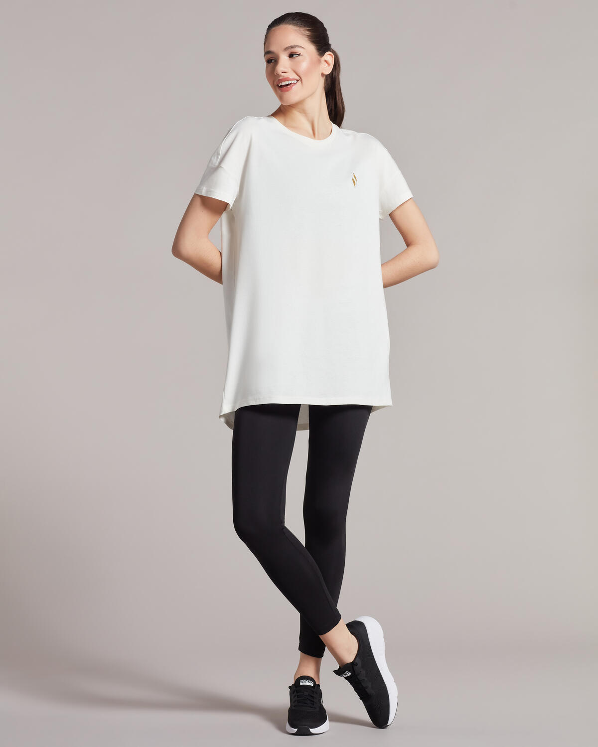 Skechers Performance Tops Crew Neck T-Shirt S221482-102 Krem