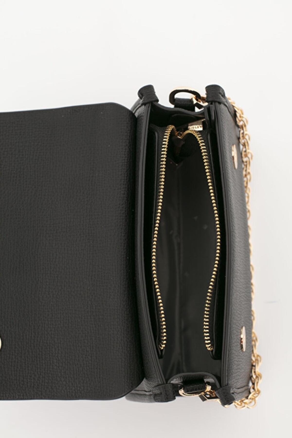 Sisley Kadın Kol Çantası SLY_237 Siyah Sisley Kadın Kol Çantası SLY_237 Siyah