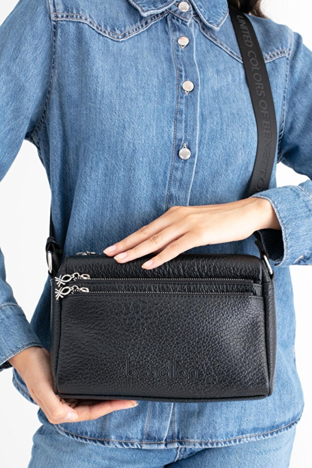 United Colors Of Benetton Kadın Kol Çantası BNT_1692 Siyah