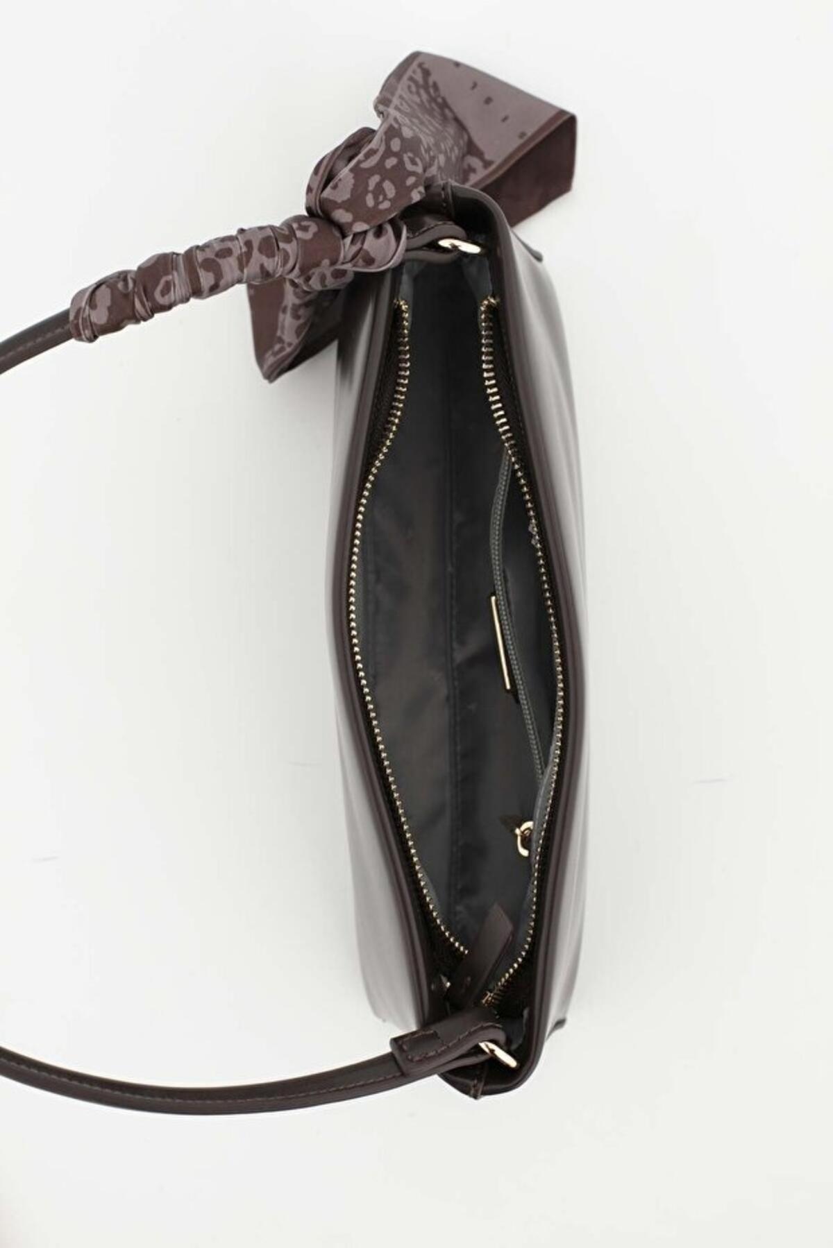 Sisley Kadın Kol Çantası SLY_281 Kahve Sisley Kadın Kol Çantası SLY_281 Kahve