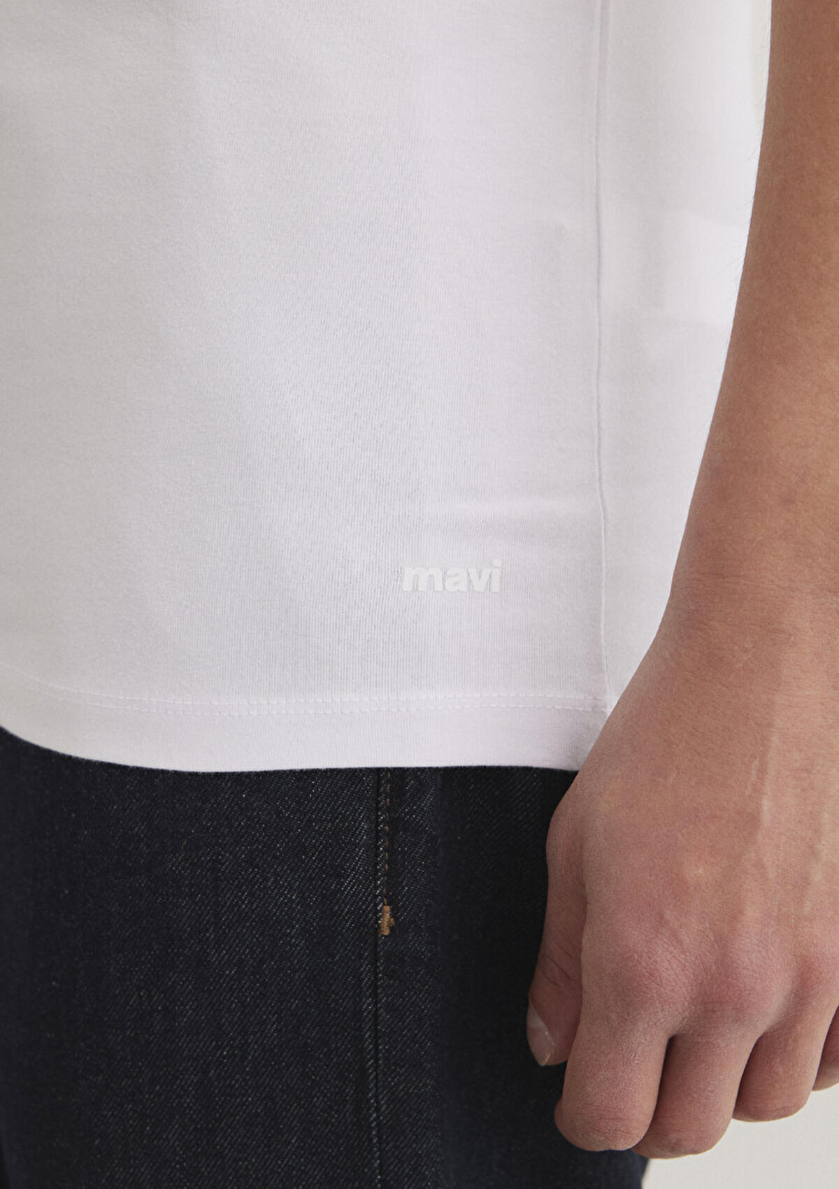 Mavi Tişört M061748-620 Beyaz