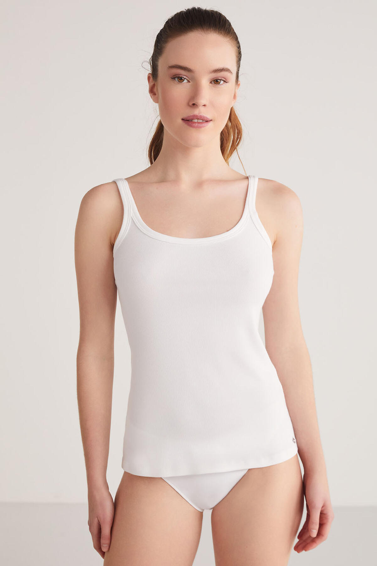 Kom Atlet Penny 241.001 Beyaz