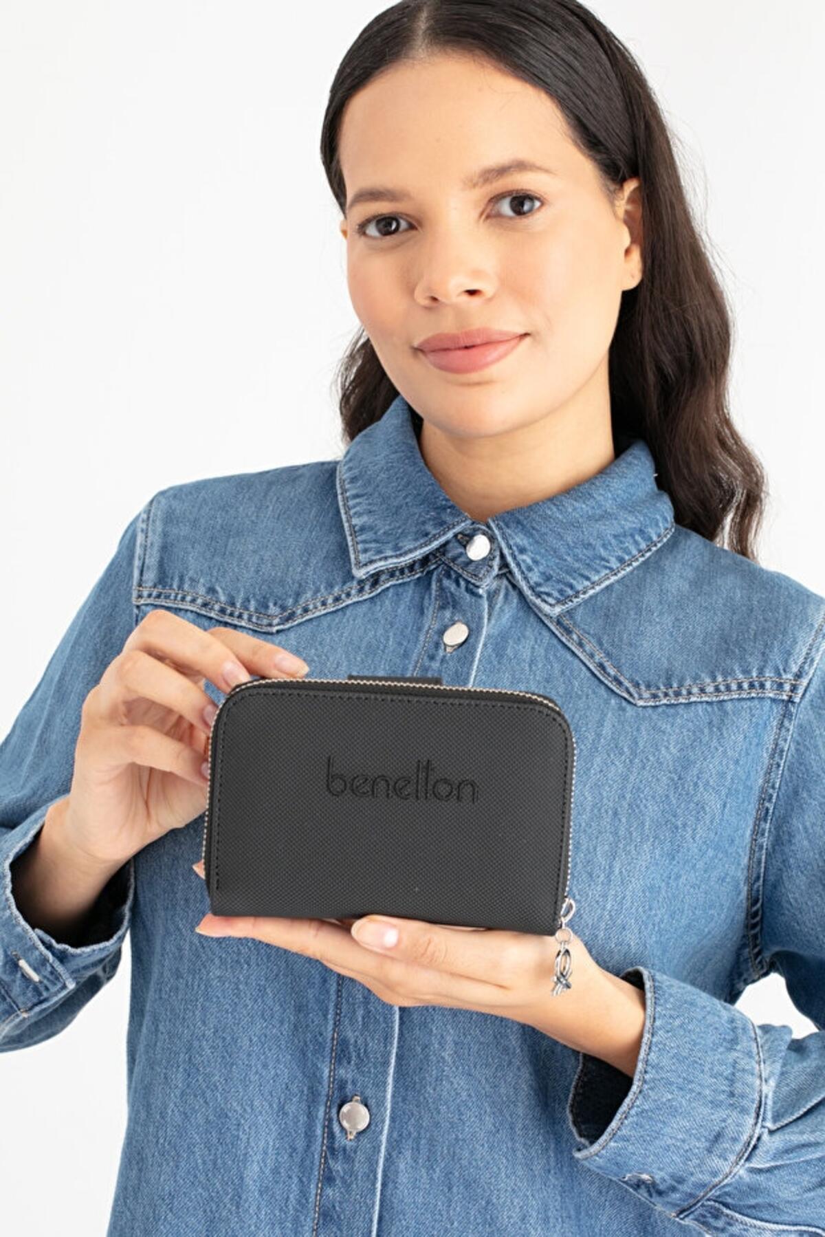 United Colors Of Benetton Kadın Cüzdan BNT_1658 Siyah United Colors Of Benetton Kadın Cüzdan BNT_1658 Siyah