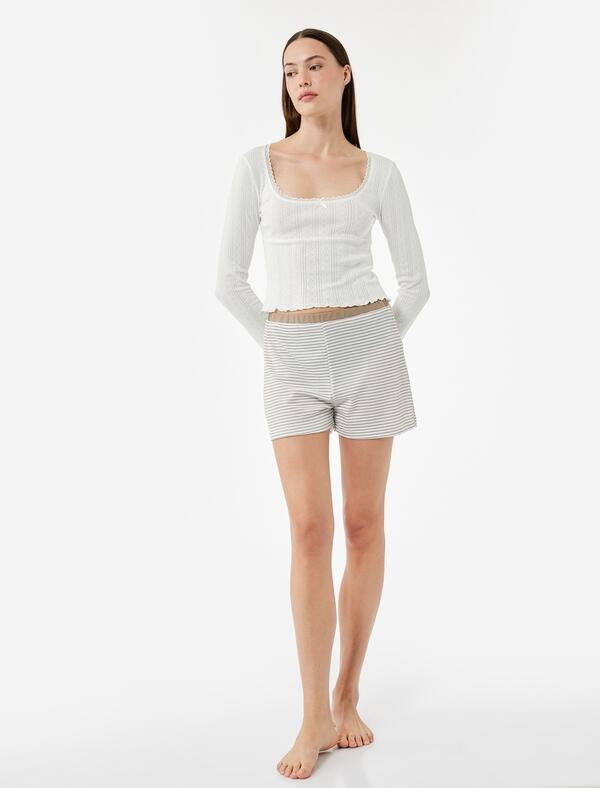 Koton Şort 6WLK80013MK Bej Çizgili