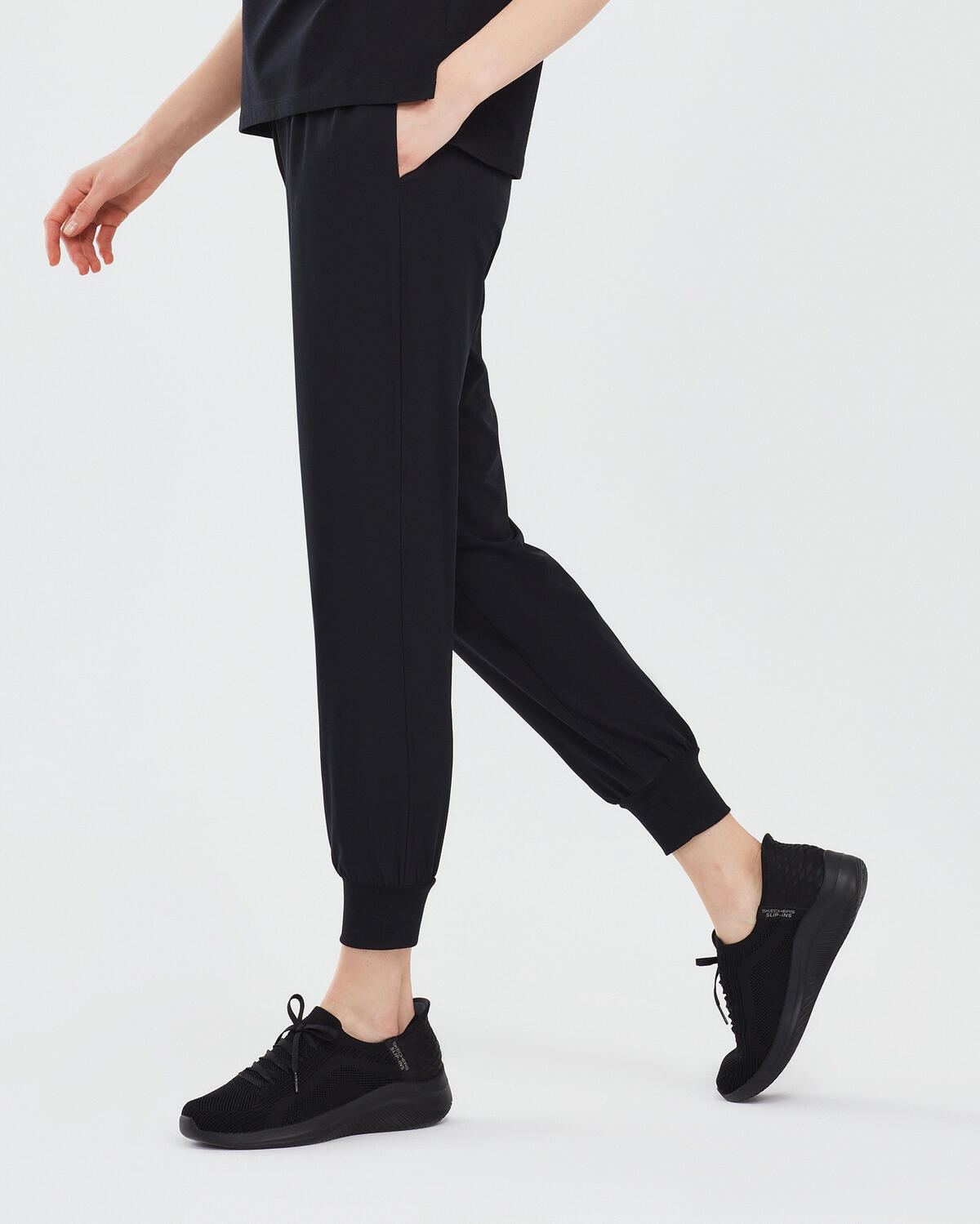 Skechers Micro Coll Daily Jogger Pant S211078-001 Siyah
