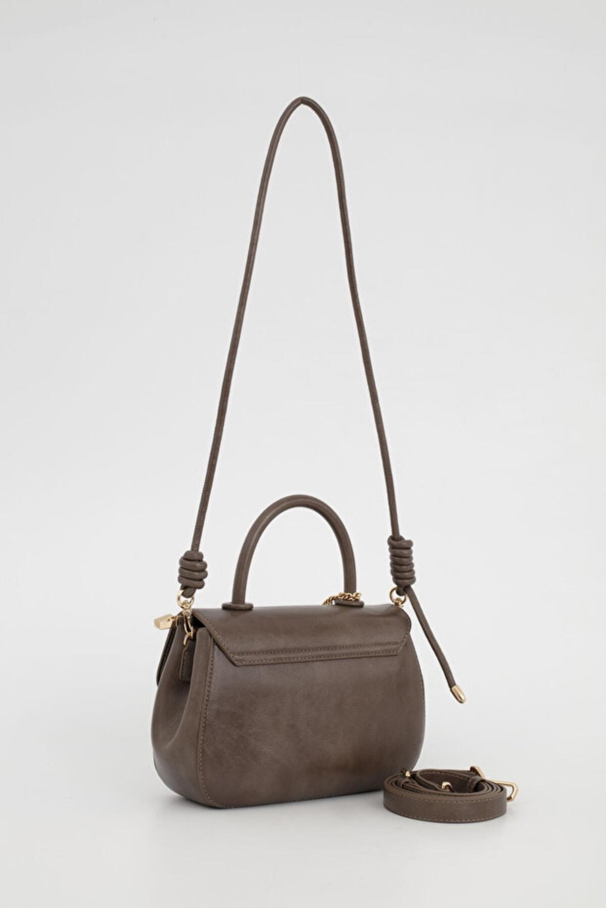 Sisley Kadın Kol Çantası SLY_235 Taş Sisley Kadın Kol Çantası SLY_235 Taş