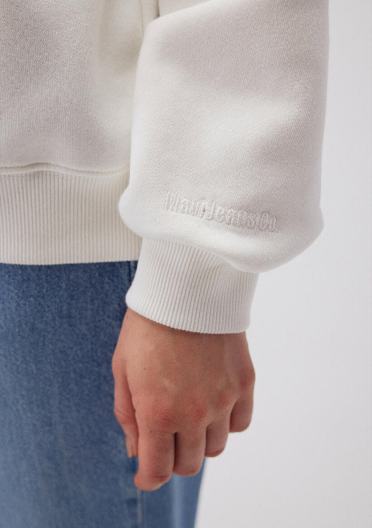 Mavi Sweatshirt M1610198-70057 Kırık Beyaz S