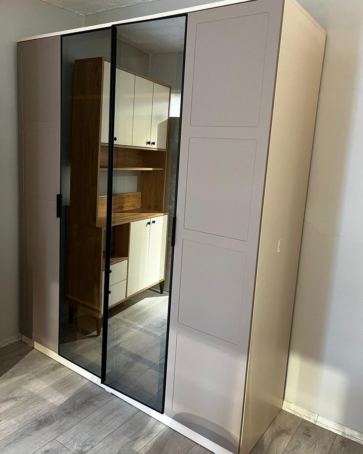 Chancolye Elbise Dolabı 4 Kapaklı Ece