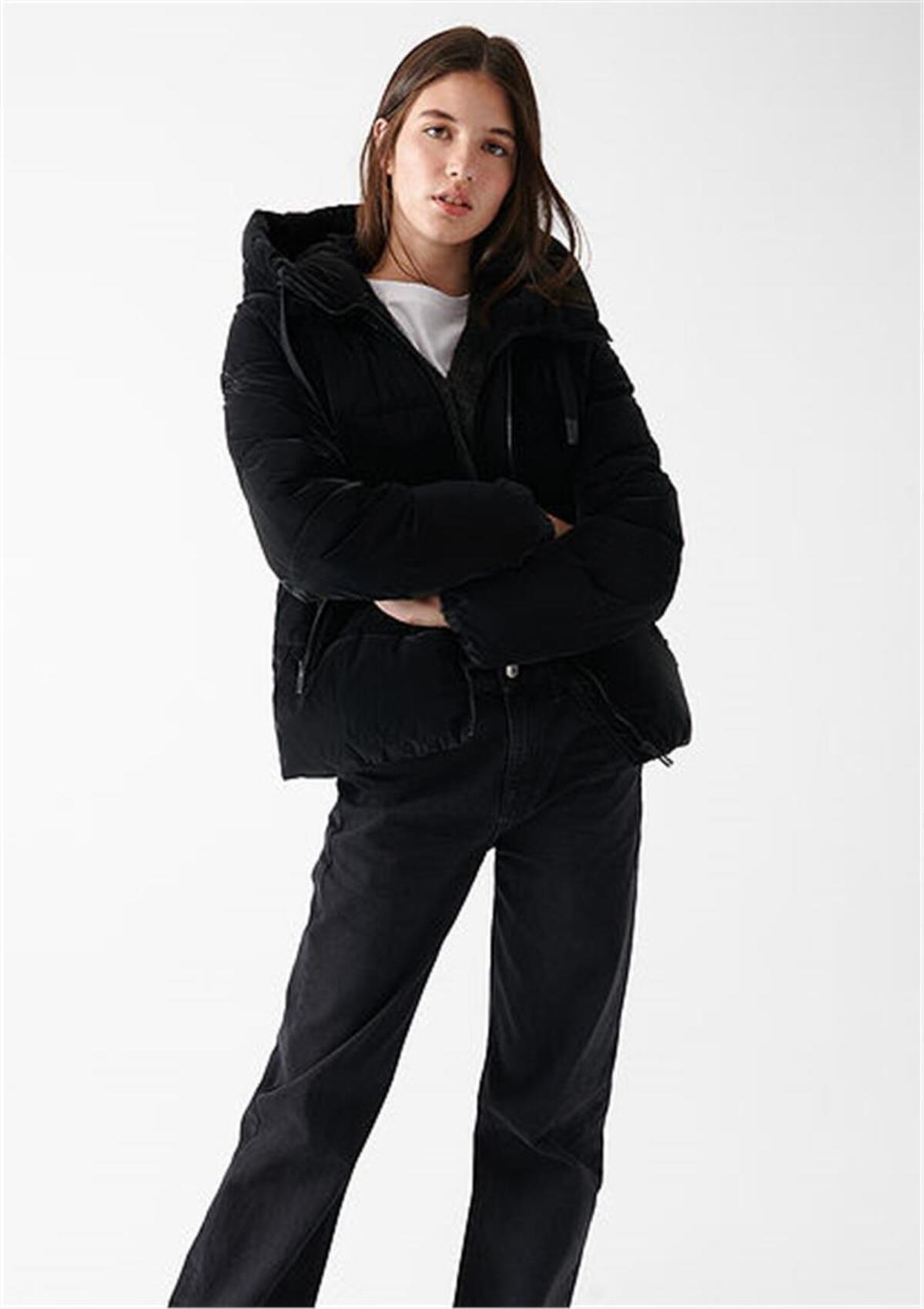 Mavi Mont M1110043-900 Siyah