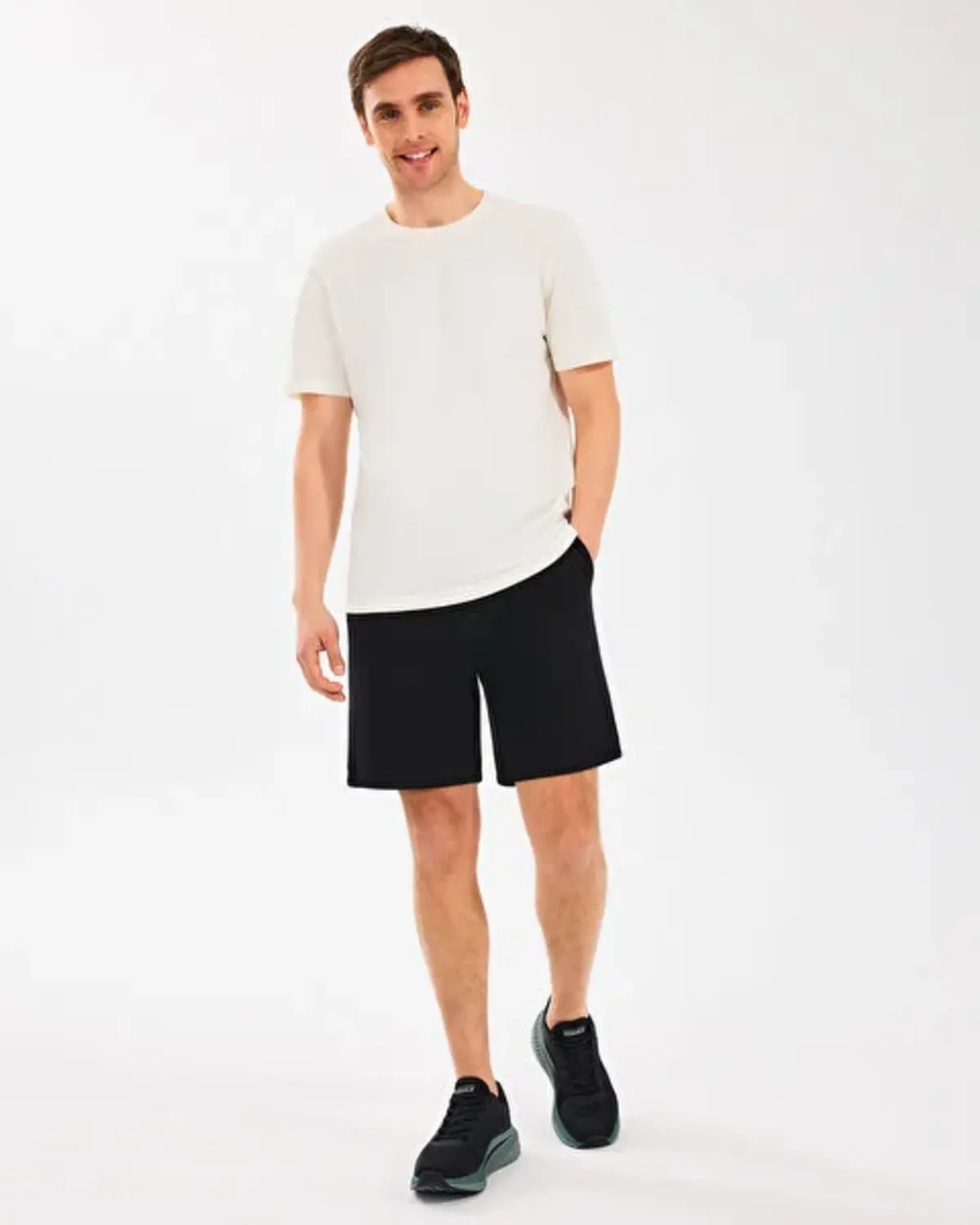 Skechers Essential Sweatshort S2510064-001 Siyah