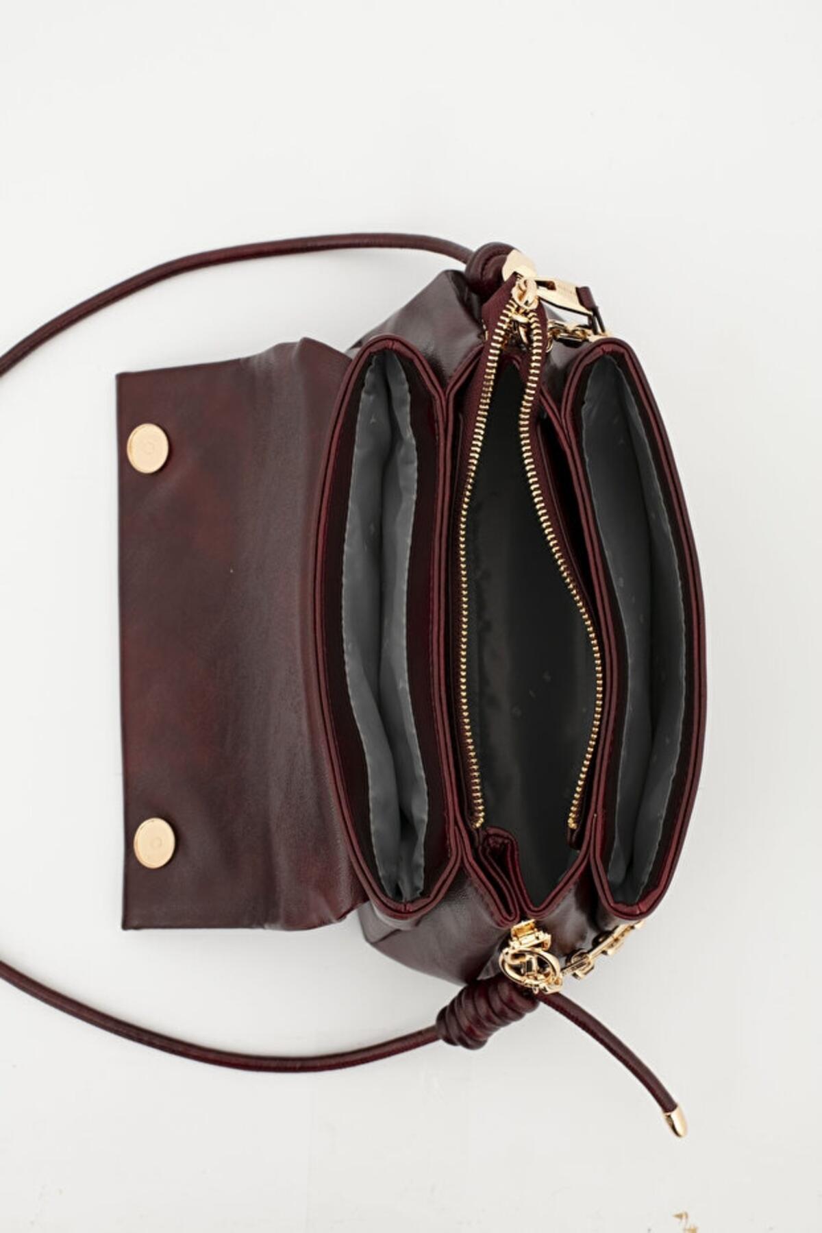 Sisley Kadın Kol Çantası SLY_234 Bordo Sisley Kadın Kol Çantası SLY_234 Bordo