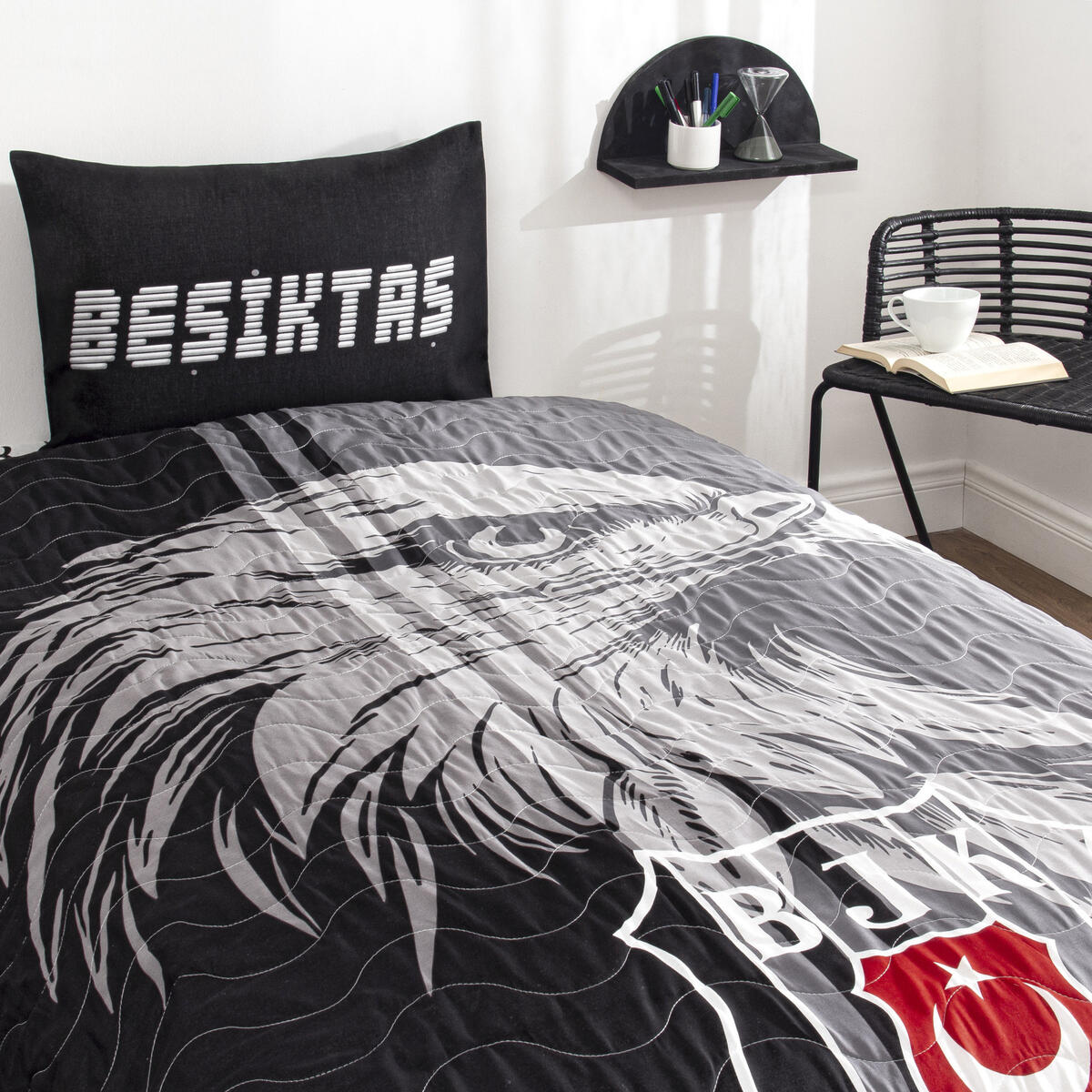 Taç Complete Set Tk Lisanslı Beşiktaş Taraftar