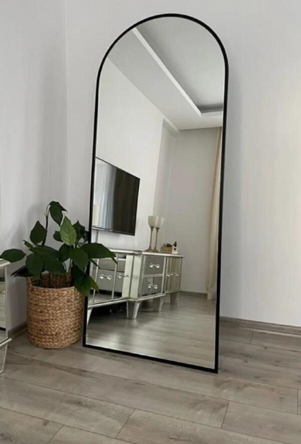 Batuhan Ayna Ayaklı Boy Aynası BTH-122 Siyah