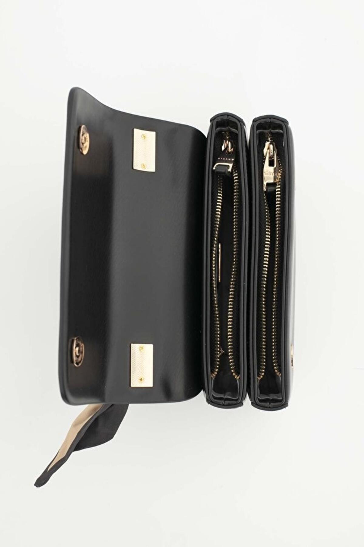 Sisley Kadın Kol Çantası SLY_279 Siyah Sisley Kadın Kol Çantası SLY_279 Siyah