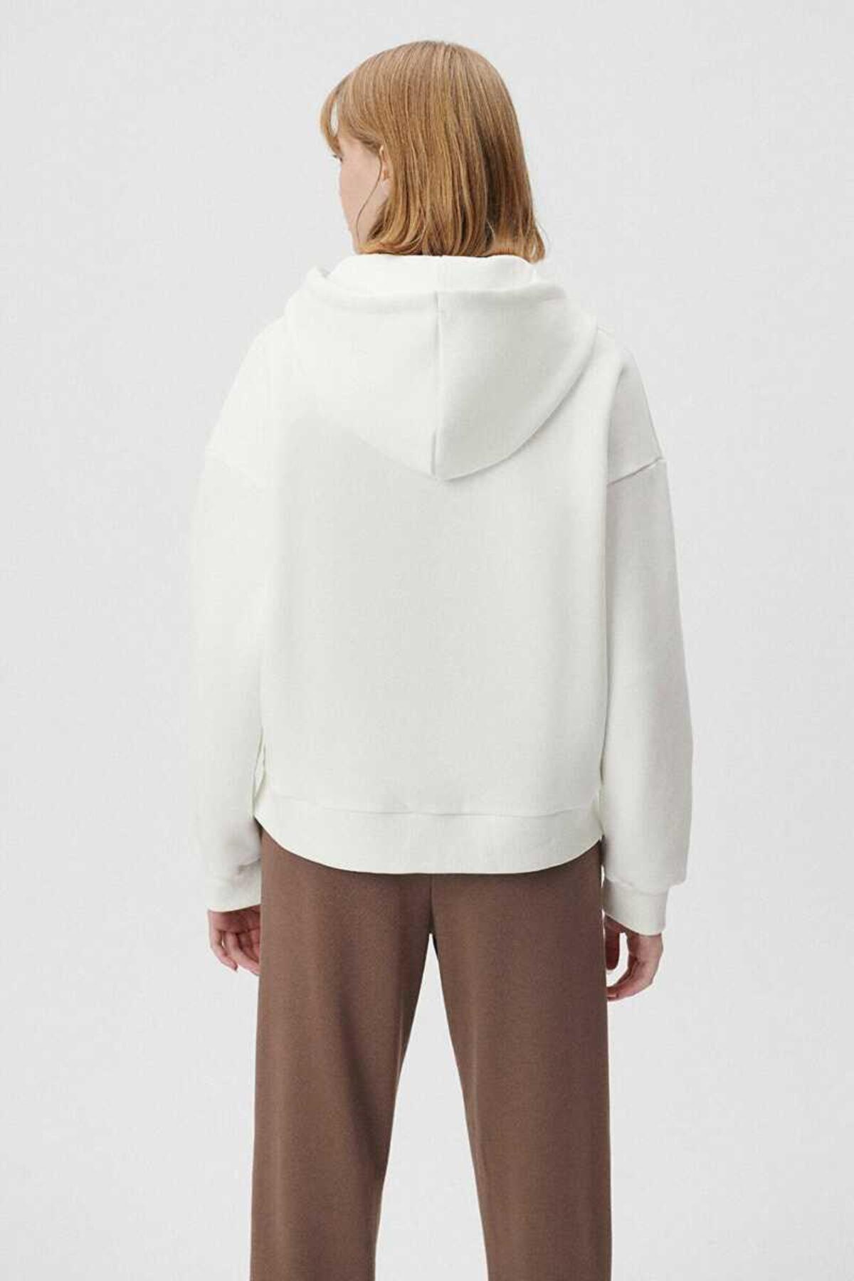 Mavi Sweatshirt M168334-81964 Kırık Beyaz