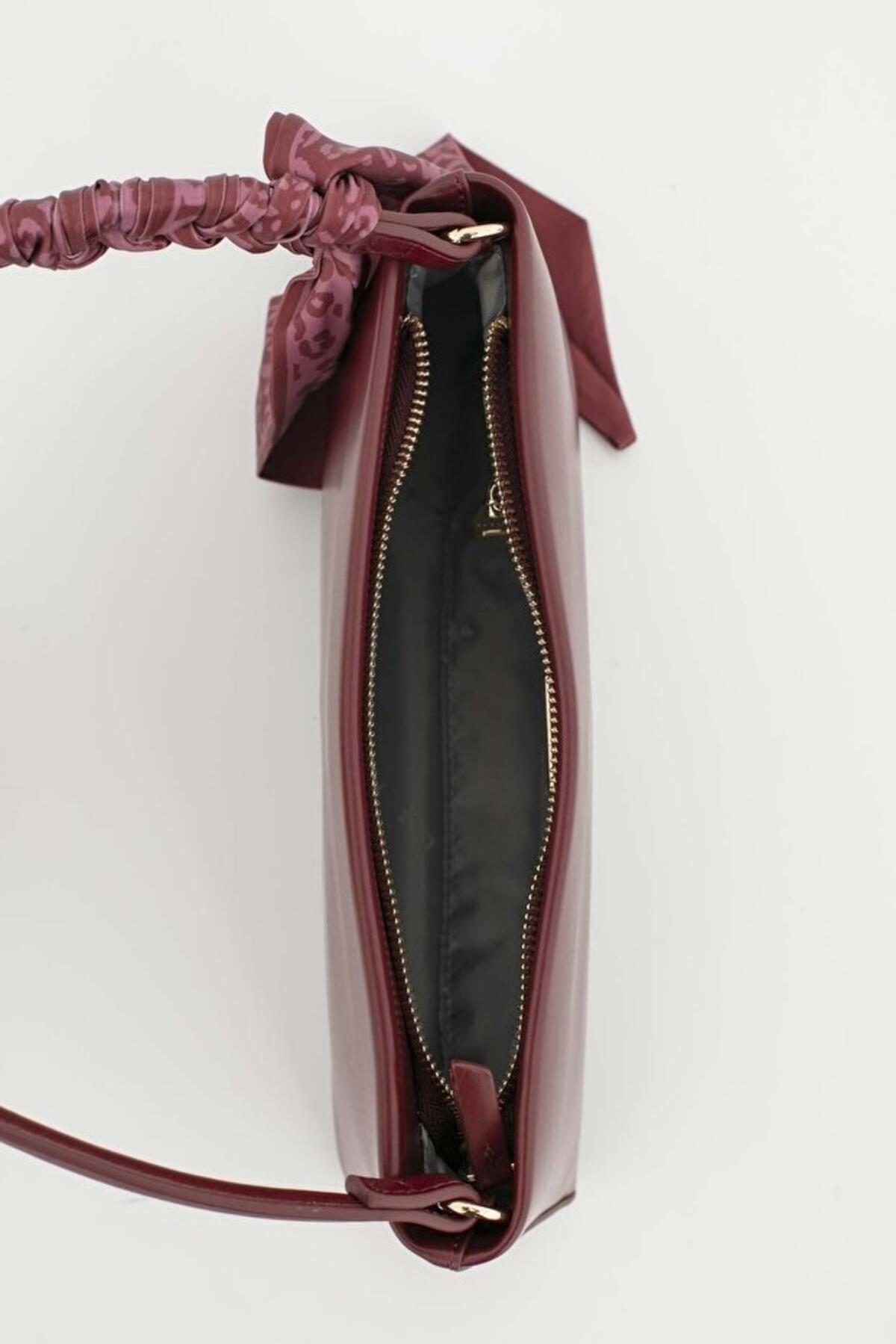 Sisley Kadın Kol Çantası SLY_281 Bordo Sisley Kadın Kol Çantası SLY_281 Bordo