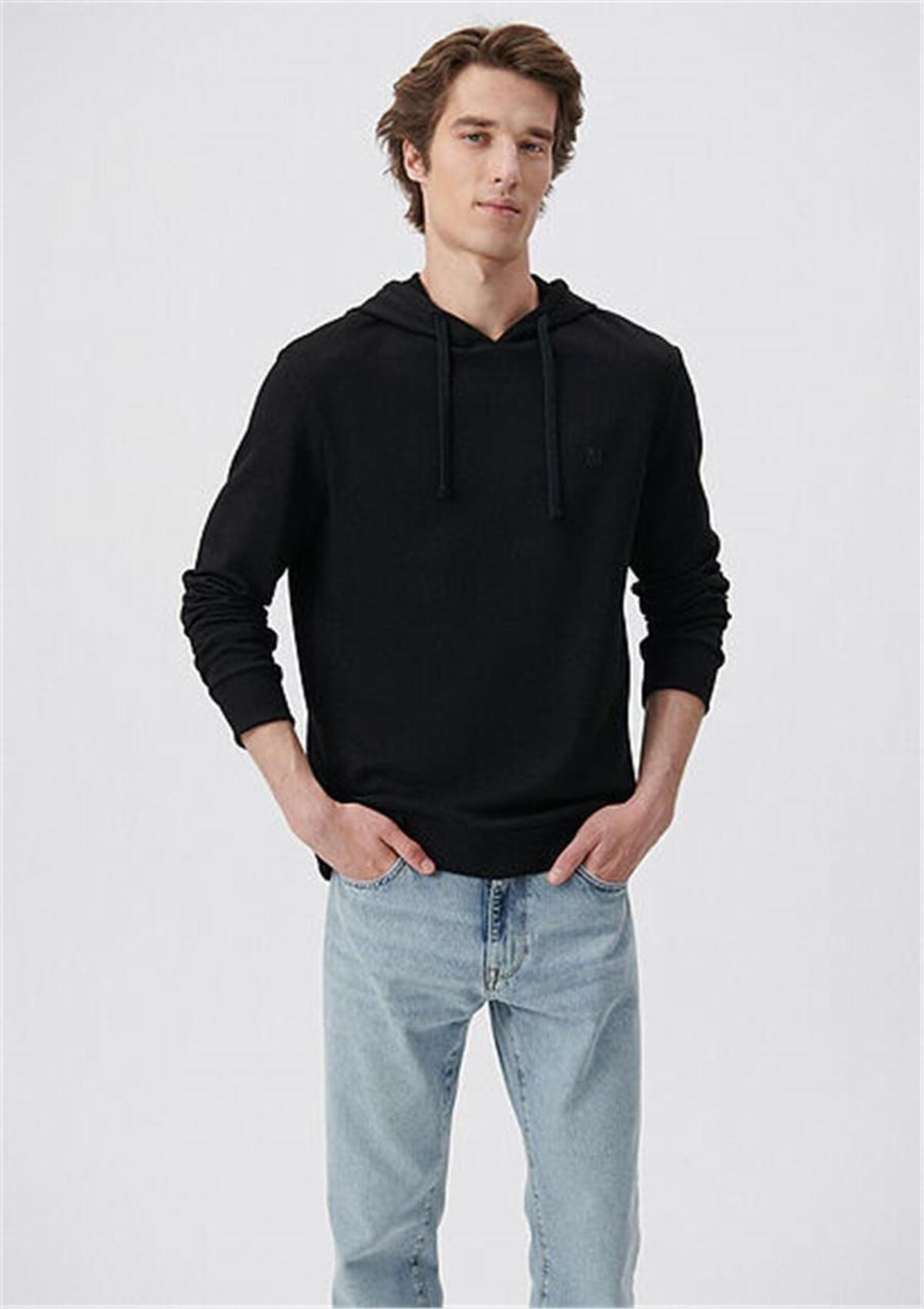 Mavi Sweatshirt M065779-900 Siyah