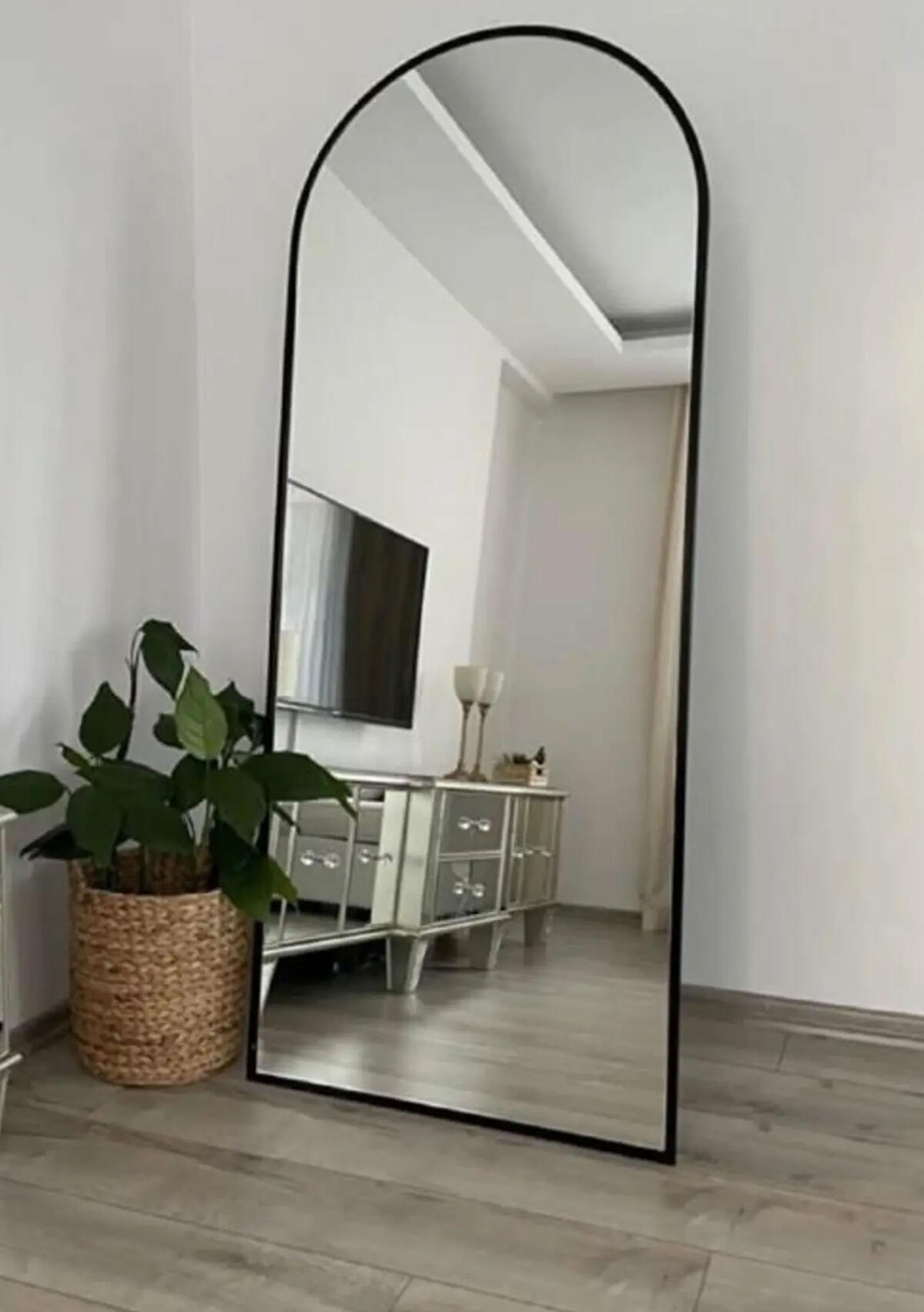 Batuhan Ayna Ayaklı Boy Aynası BTH-113 Siyah