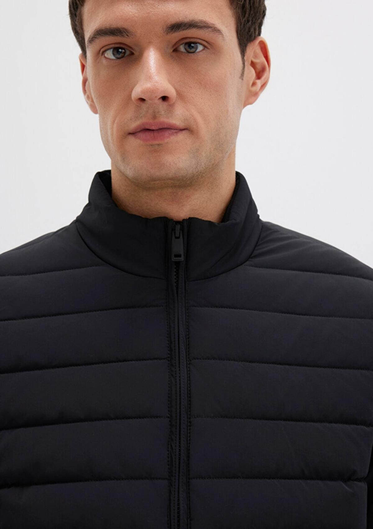 Mavi Mont M0110618-71379 Siyah