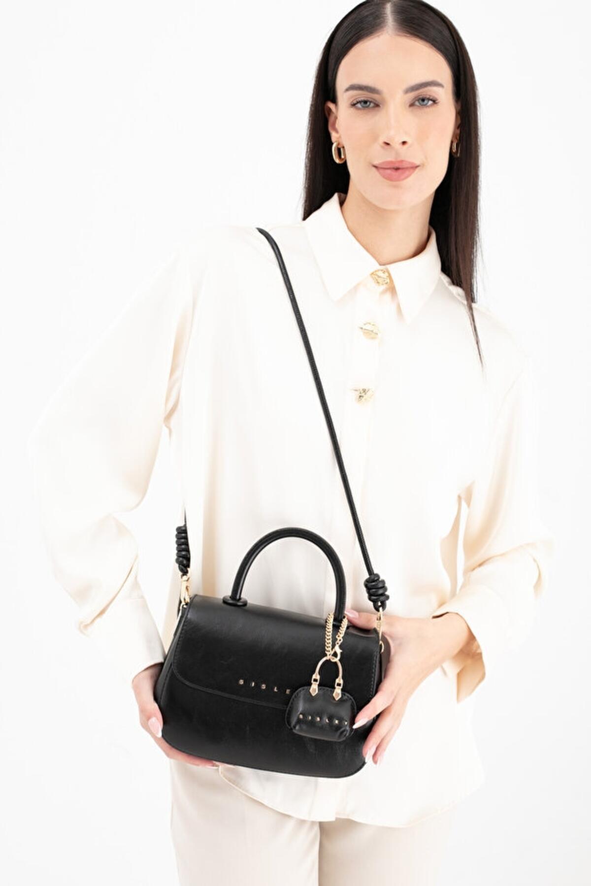 Sisley Kadın Kol Çantası SLY_235 Siyah Sisley Kadın Kol Çantası SLY_235 Siyah