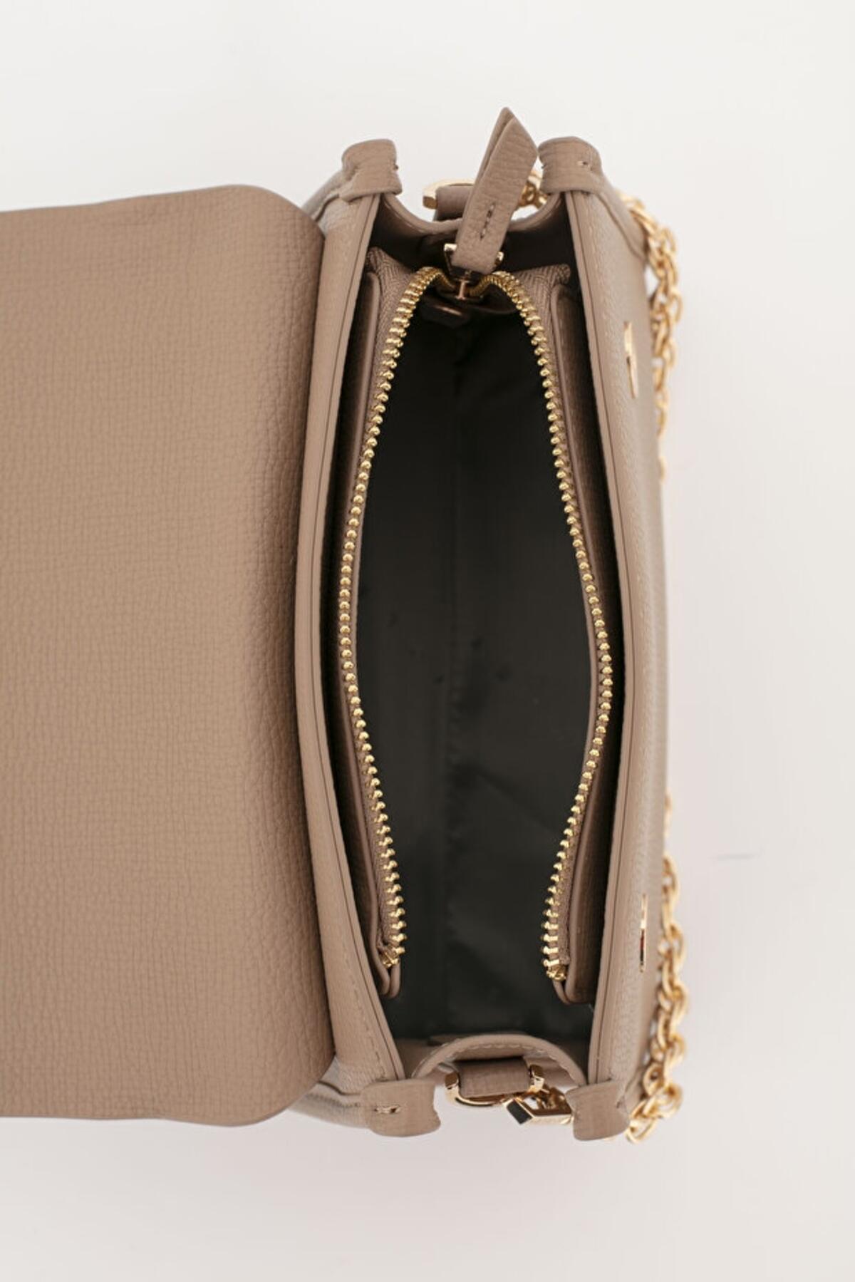 Sisley Kadın Kol Çantası SLY_237 Taş Sisley Kadın Kol Çantası SLY_237 Taş